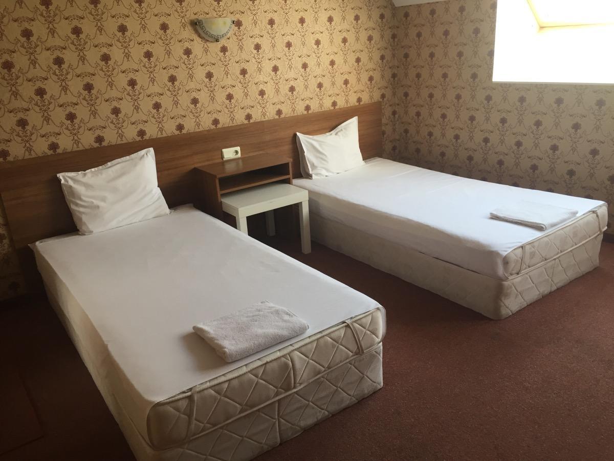 Irish Hotel Shumen Exterior foto